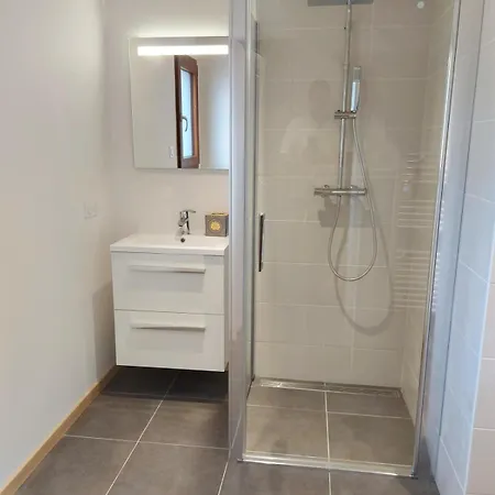 Les Noisetiers شاليه *