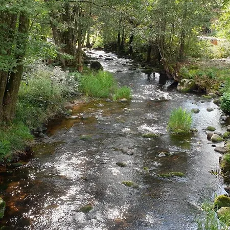 Les Noisetiers Rochesson